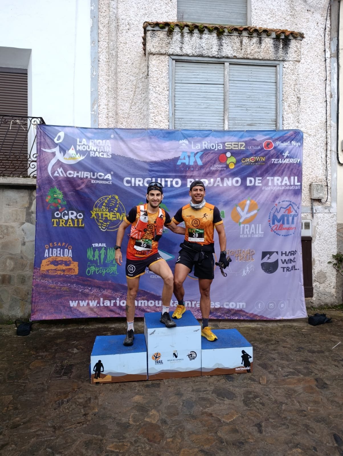 Podio del Team Running Destroyer en la Larga Nieva de Cameros 2026 del Circuito Riojano de Trail