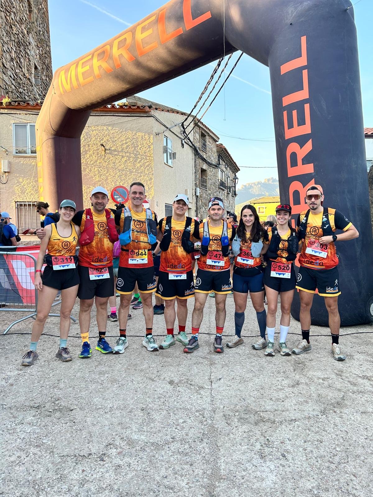 Corredores del Team Running Destroyer en la Ultra Trail Moncayo 2026 en el Parque Natural del Moncayo (Zaragoza)
